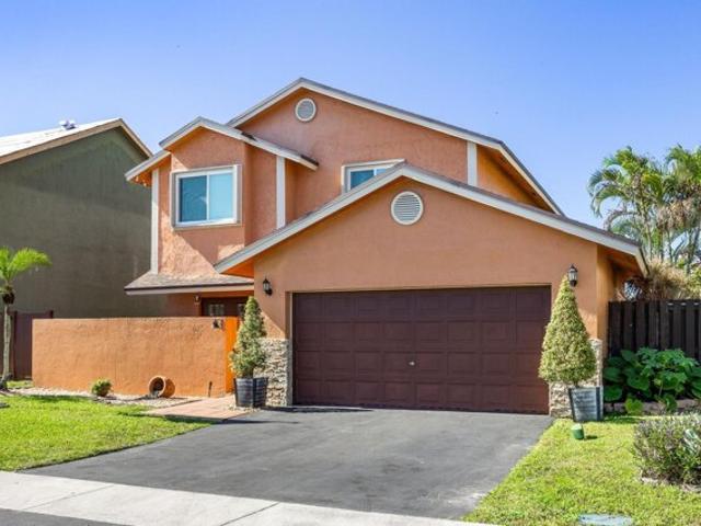 House for sale in Pembroke Pines