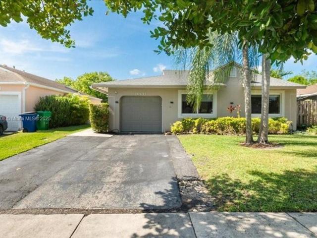 House for sale in Cooper City