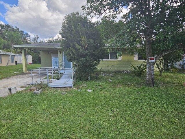 House for sale in Indiantown, Florida