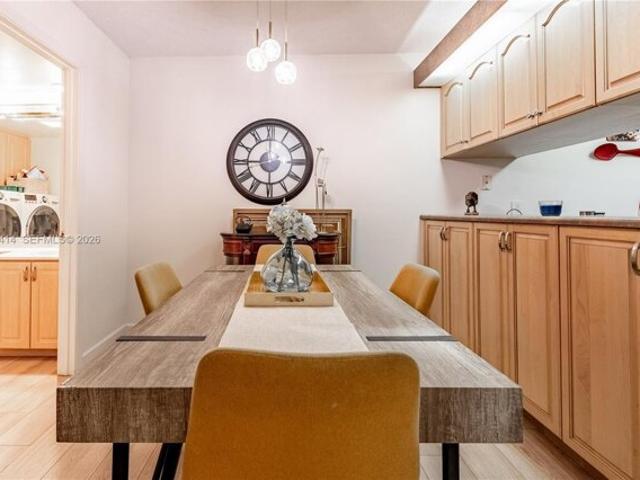 Condo for sale in Davie, Florida