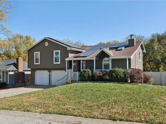 House for sale in Blue Springs, Missouri