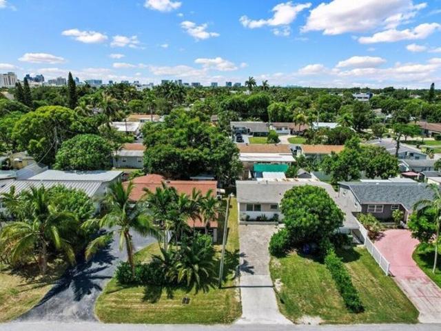 House for sale in Hallandale