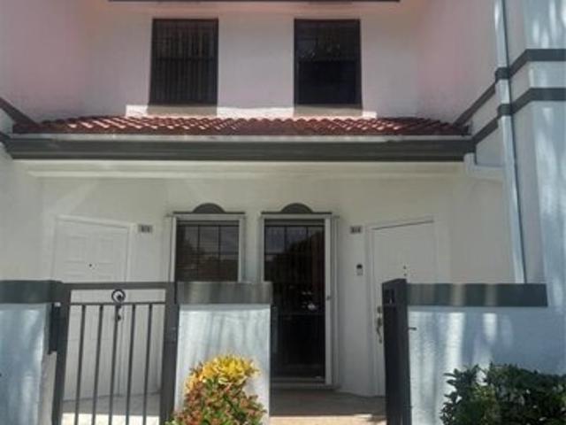 Condo for sale in Pembroke Pines