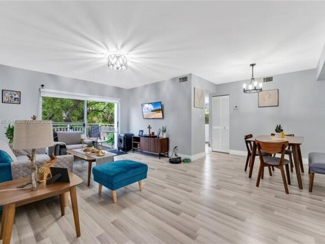 Condo for sale in Pembroke Pines