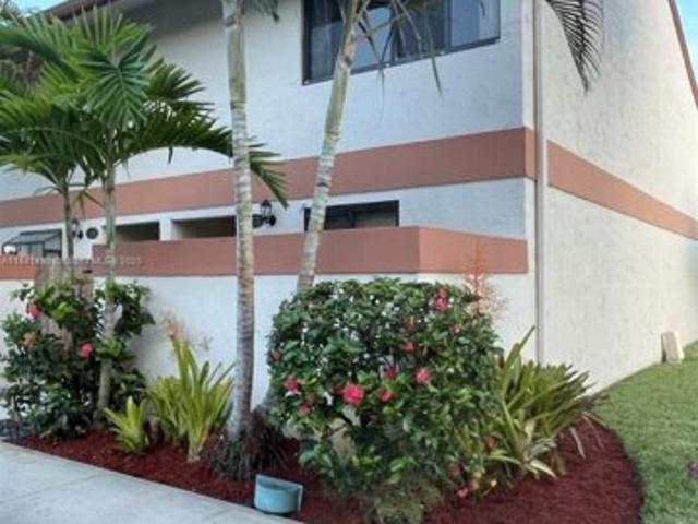 House for sale in Davie