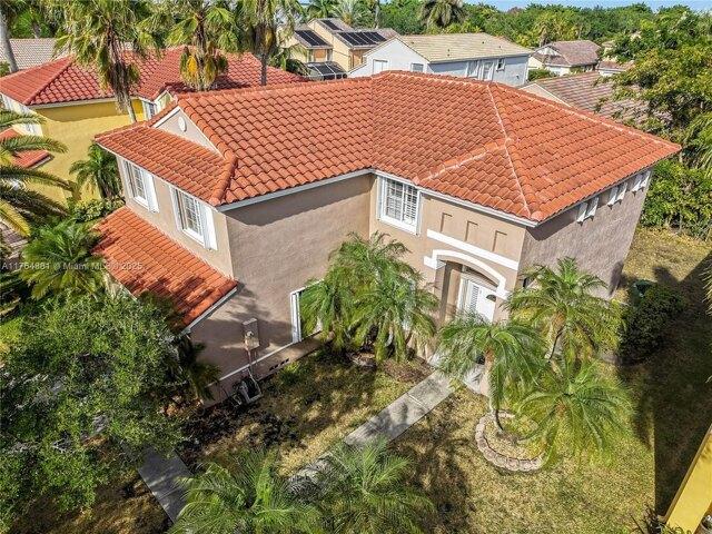 House for sale in Pembroke Pines