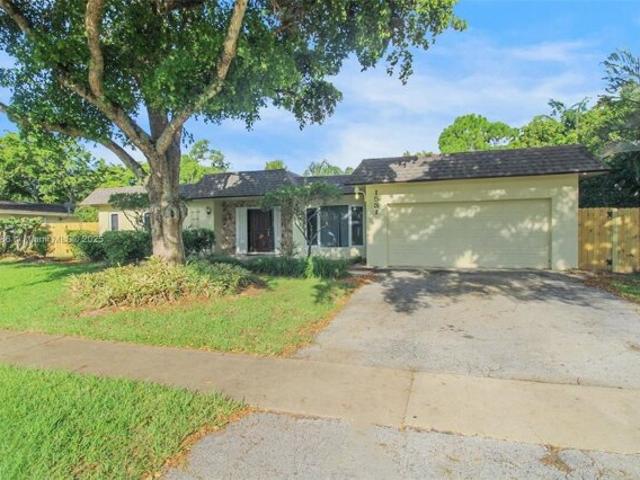 House for sale in Plantation House for sale in Plantation