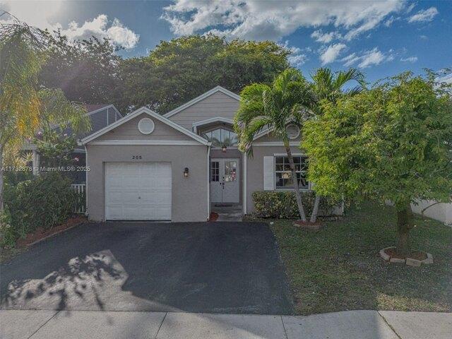 House for sale in Sunrise