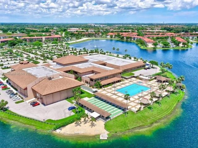 Condo for sale in Pembroke Pines