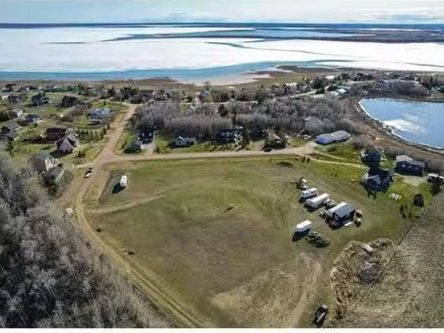 House for sale in Alberta