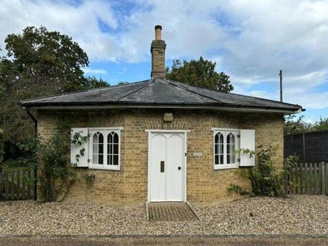 House for rent in Lyons, Greater London