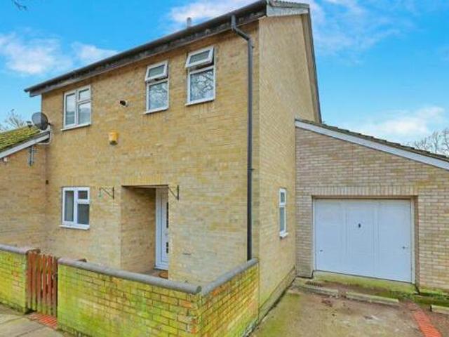 House for sale in Clover Hill, Norwich