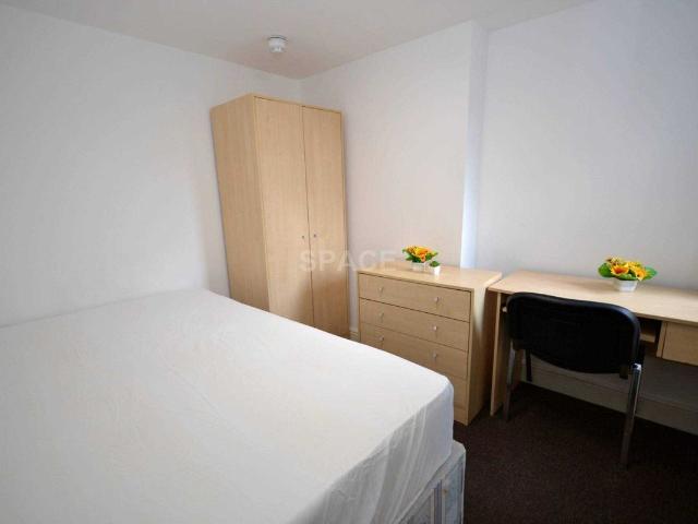 Room for rent in Whitley, Reading