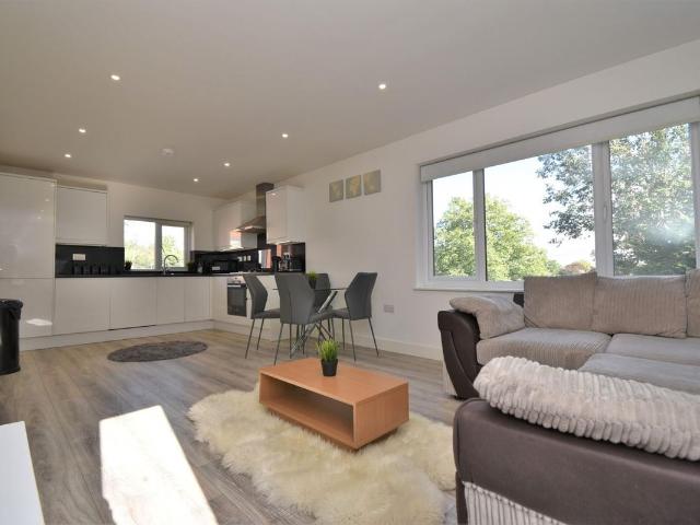 Apartment for rent in Ickenham, Greater London