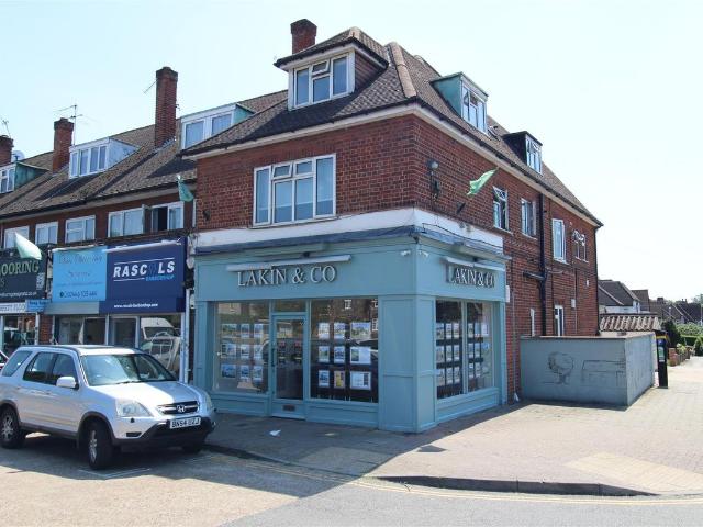 Apartment for rent in Ickenham, Greater London