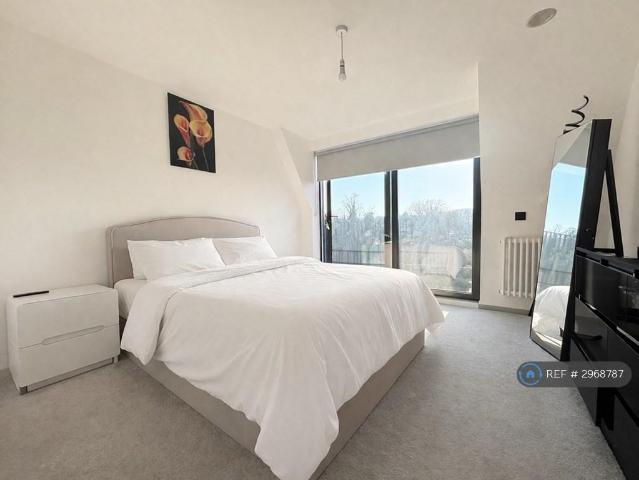House for rent in Elstree and Borehamwood, Borehamwood