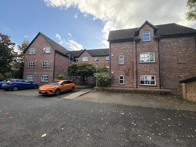 Apartment for rent in Lacey Green, Wilmslow