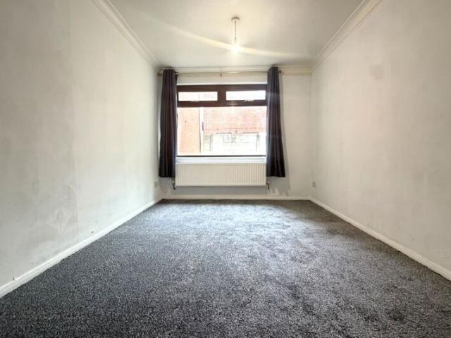 House for rent in Four Lane Ends, Blackburn