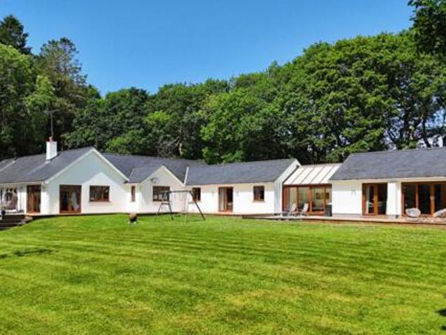 House for sale in Saundersfoot, Pembrokeshire