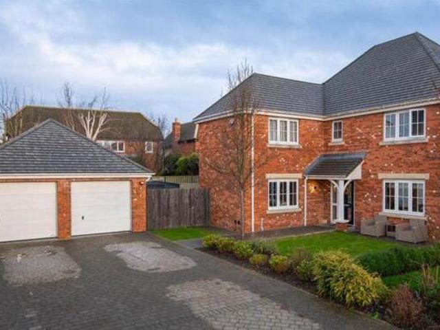 House for sale in City of London, Greater London