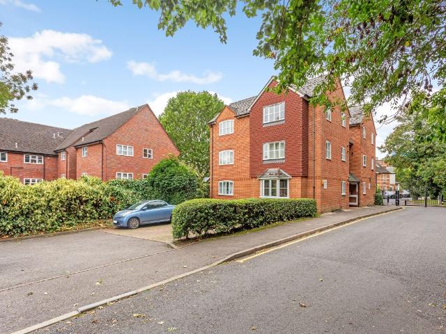 Apartment for rent in The Cedars Estate, Three Rivers