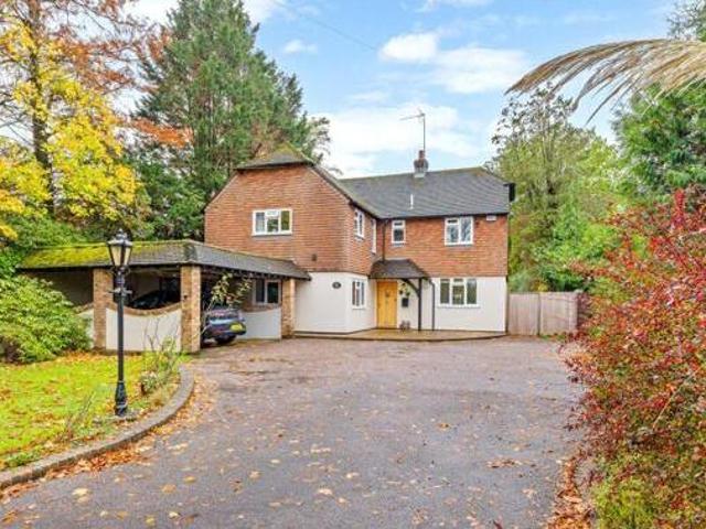 House for sale in The Butts, Kent