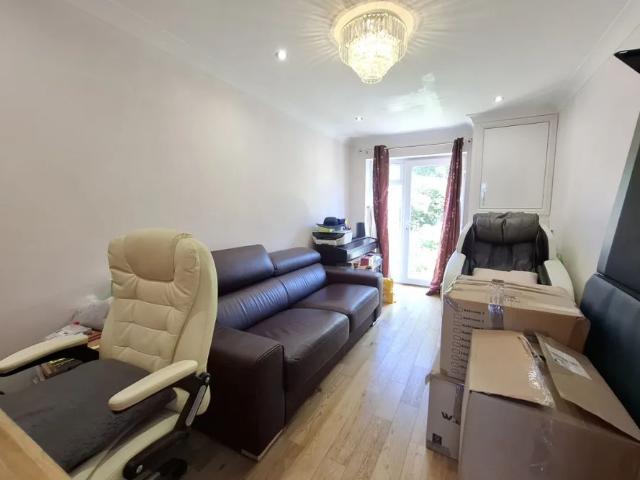 House for rent in Pouchen End, Hertfordshire