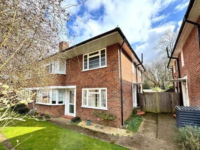 House for rent in Pachesham Park, Surrey