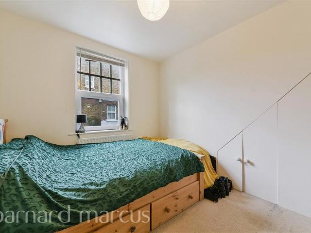 House for rent in London Borough of Hounslow, Hanworth