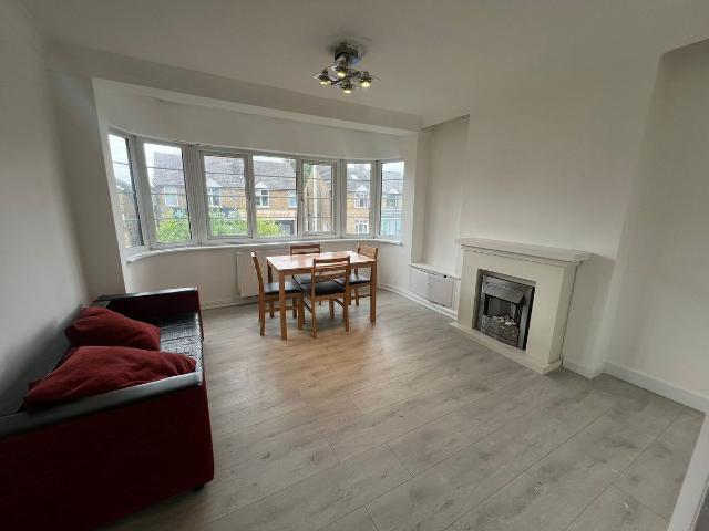 Apartment for rent in Yiewsley, Greater London