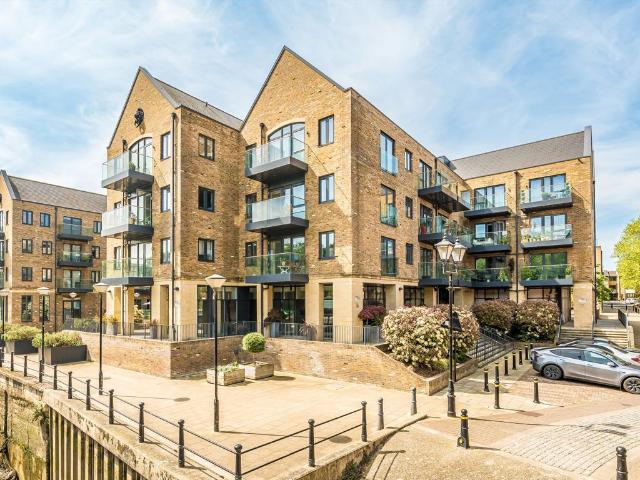 Apartment for rent in London Borough of Hounslow, Greater London