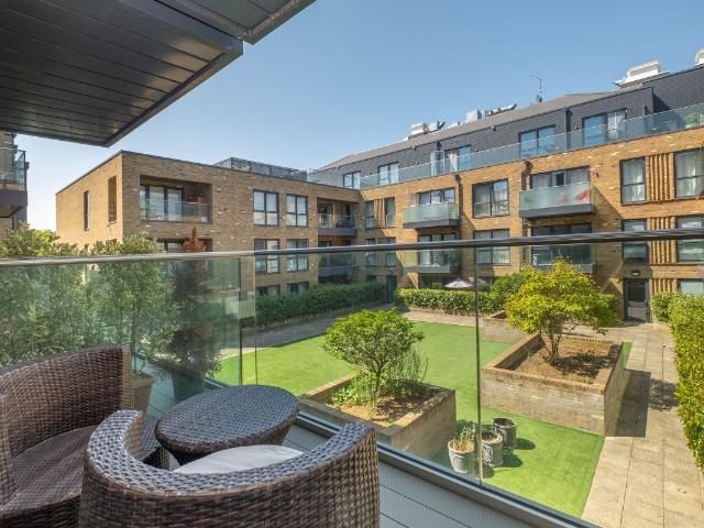 Studio for rent in London Borough of Hounslow, Spring Grove