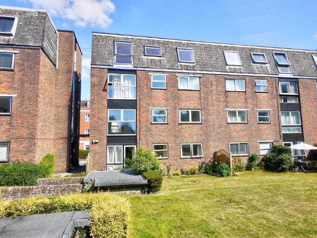 Apartment for rent in Borough Hill, East Hampshire