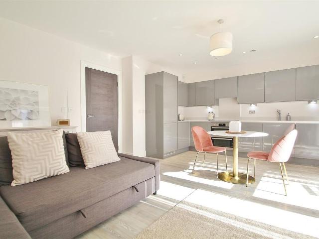 Apartment for rent in London Borough of Hounslow, Greater London