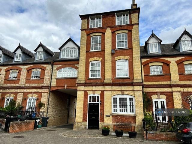 Apartment for rent in Bourne Vale, Kent