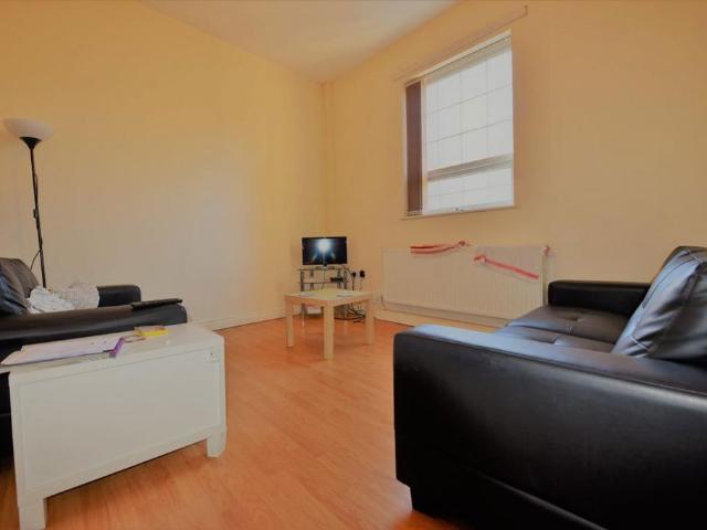 House for rent in Woodhouse, West Yorkshire