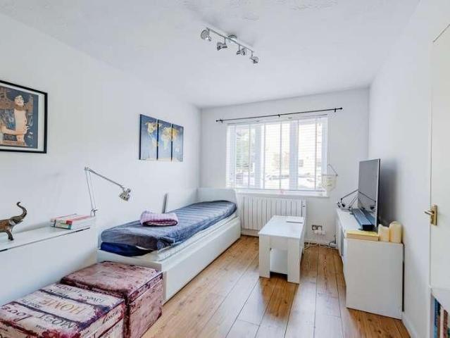 Apartment for rent in Wickhurst Green, Horsham