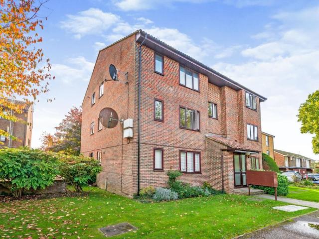 Apartment for rent in Wickhurst Green, Horsham