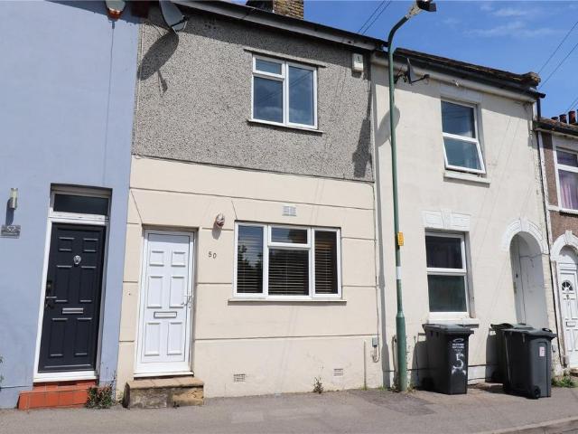 House for rent in Swanscombe and Greenhithe, Monks Orchard