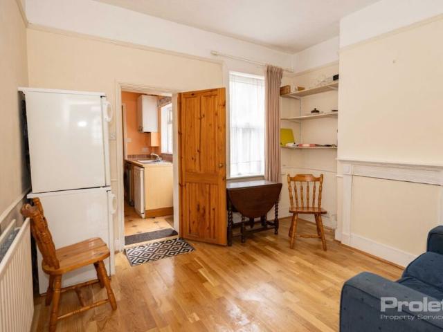 House for rent in Heigham Grove, East Bank