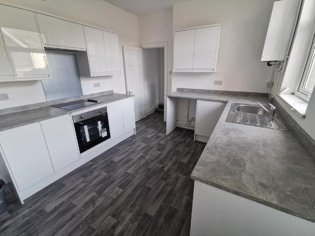 House for rent in Nangreaves, Wales