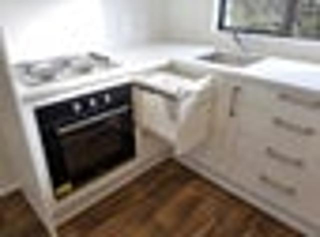 House for rent in Oratia
