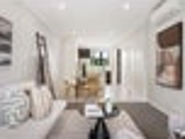 Townhouse for rent in Oratia
