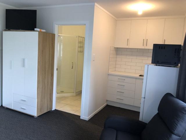 Apartment for rent in Oratia