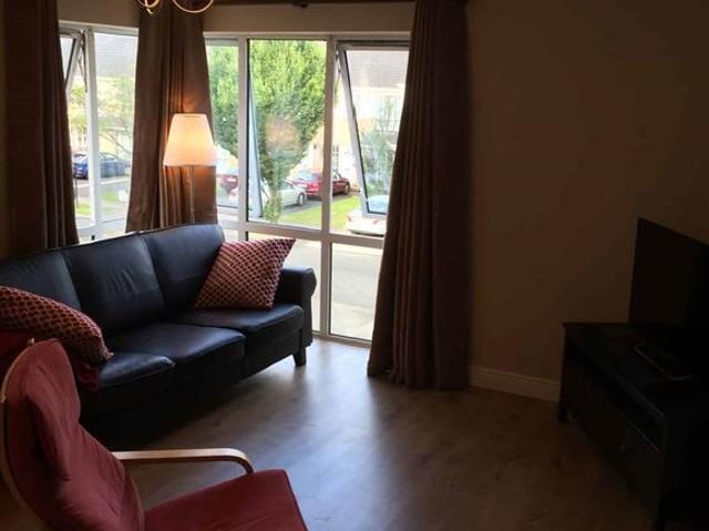 Apartment to rent in Bluebell, North Tipperary