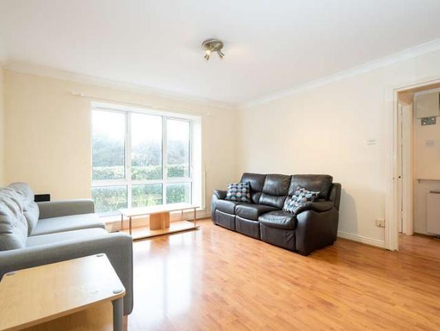 Apartment to rent in Bluebell, North Tipperary