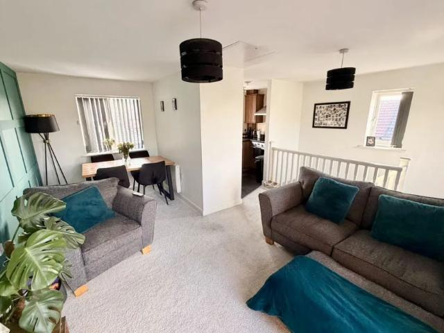 Townhouse for rent in West Yorkshire