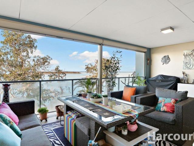 Apartment for sale in Parklands, Western Australia