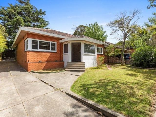 House for sale in Hampton East
