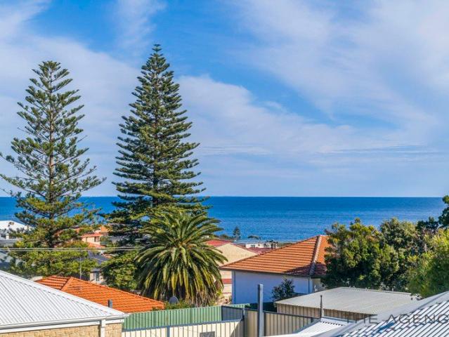 House for sale in Quinns Rocks, Western Australia